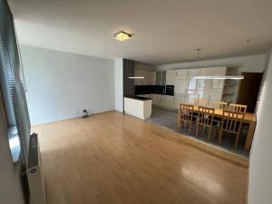 Pronájem bytu 3+kk, Praha - Hostivař, Vladycká, 193 m2