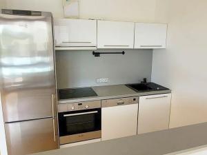 Pronájem bytu 2+kk, Praha - Štěrboholy, Laudonova, 53 m2
