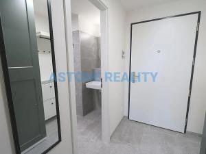 Pronájem bytu 1+kk, Praha - Modřany, Mezi vodami, 40 m2
