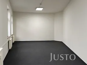 Pronájem kanceláře, Teplice, U Krupské brány, 36 m2