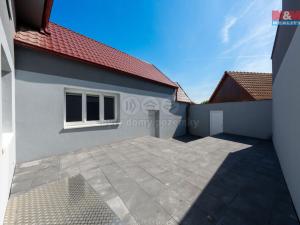 Prodej rodinného domu, Uherský Ostroh - Ostrožské Předměstí, Hráza, 120 m2