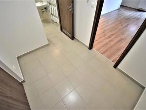 Pronájem bytu 2+kk, Praha - Háje, Loosova, 53 m2