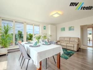 Prodej bytu 3+kk, Praha - Uhříněves, Hulanova, 85 m2