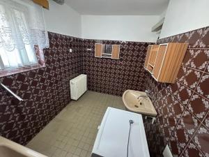Prodej rodinného domu, Kolinec, 150 m2
