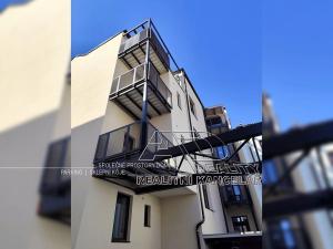 Pronájem atypického bytu, České Budějovice, Fráni Šrámka, 66 m2
