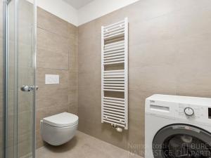 Pronájem bytu 1+kk, Praha - Modřany, Mezi vodami, 33 m2