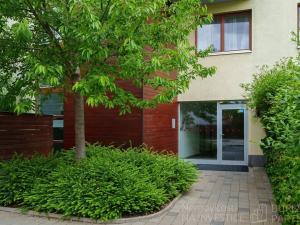 Pronájem bytu 2+kk, Praha - Záběhlice, Harlacherova, 56 m2