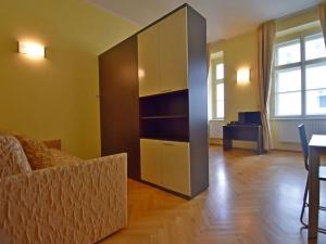 Pronájem bytu 1+kk, Praha - Nové Město, Hálkova, 35 m2