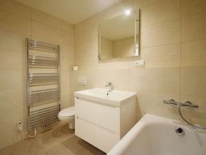Pronájem bytu 3+kk, Praha - Řepy, Na moklině, 128 m2
