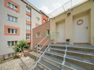 Pronájem bytu 1+kk, Praha - Michle, Michelská, 27 m2