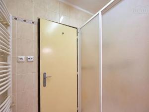 Prodej bytu 2+1, Dobřany, Stromořadí, 59 m2
