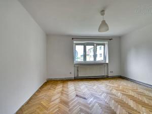 Prodej bytu 2+1, Dobřany, Stromořadí, 59 m2