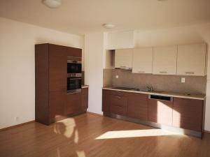 Pronájem bytu 2+kk, Zlín - Příluky, Dřevnická, 58 m2