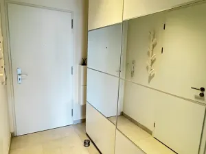 Pronájem bytu 1+kk, Praha - Háje, Výstavní, 37 m2