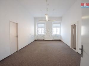 Pronájem kanceláře, Pardubice - Zelené Předměstí, 17. listopadu, 95 m2