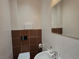 Pronájem ordinace, Praha - Vršovice, Rybalkova, 18 m2