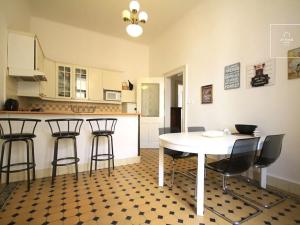 Pronájem bytu 3+1, Praha, Valentinská, 120 m2