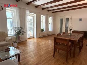 Pronájem bytu 3+1, Praha - Žižkov, Vlkova, 140 m2