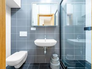 Pronájem bytu 4+kk, Praha - Prosek, U proseckého kostela, 93 m2