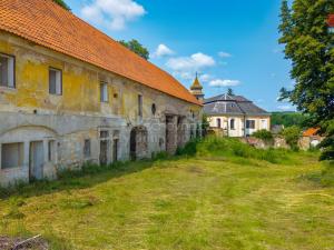 Prodej historického objektu, Zvoleněves, 5000 m2