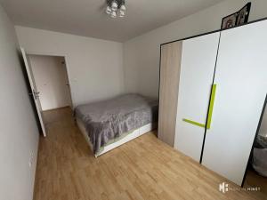 Pronájem bytu 2+kk, Praha - Hostavice, U Hostavického potoka, 55 m2