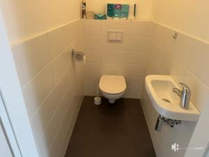 Pronájem bytu 2+kk, Praha - Hostavice, U Hostavického potoka, 55 m2