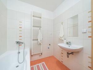 Prodej bytu 2+kk, Olomouc, Partyzánská, 48 m2