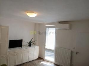 Pronájem bytu 2+kk, Tvrdonice, 37 m2