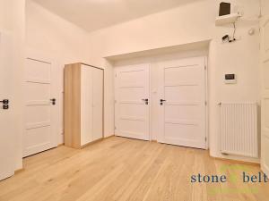 Prodej bytu 2+1, Praha - Smíchov, Pod tratí, 76 m2