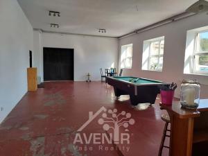 Prodej atypického bytu, Broumov, Slévárenská, 380 m2