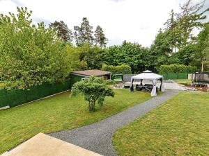 Prodej rodinného domu, Říčany, V Žaludech, 200 m2