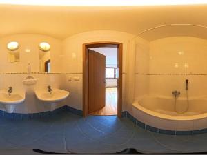 Pronájem bytu 3+kk, Praha - Vokovice, Tibetská, 96 m2
