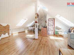 Prodej bytu 1+kk, Karlovy Vary, Moravská, 58 m2