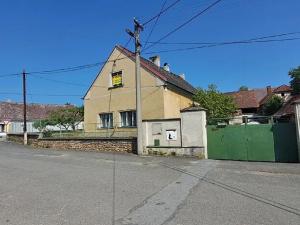 Prodej rodinného domu, Nezamyslice, 300 m2