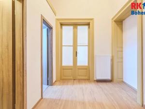 Pronájem bytu 2+kk, Český Brod, nám. Arnošta z Pardubic, 61 m2