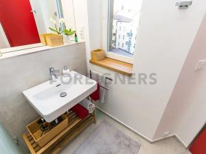 Pronájem bytu 2+kk, Praha, Eliášova, 47 m2