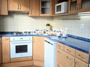 Prodej bytu 3+1, Hradec Králové, Jabloňová, 79 m2