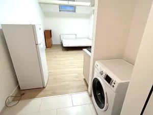 Pronájem bytu 1+kk, Praha - Radotín, Vrážská, 27 m2