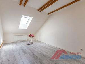 Pronájem bytu 3+1, Slaný, Husova, 93 m2