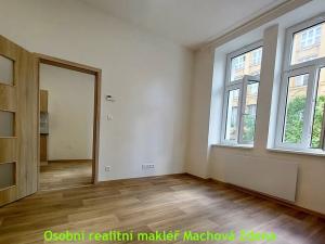 Pronájem bytu 2+kk, Praha - Žižkov, 41 m2