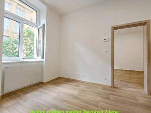 Pronájem bytu 2+kk, Praha - Žižkov, 41 m2