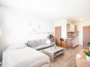 Pronájem bytu 1+kk, Olomouc, Topolová, 30 m2