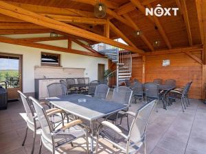 Prodej ubytování, Velké Bílovice, 322 m2