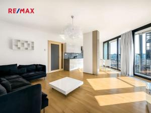 Pronájem bytu 2+kk, Praha - Žižkov, Ke kapslovně, 70 m2