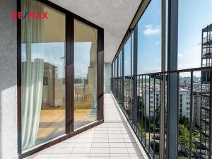 Pronájem bytu 2+kk, Praha - Žižkov, Ke kapslovně, 70 m2