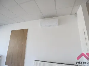 Pronájem obchodního prostoru, Praha - Libeň, Voctářova, 224 m2