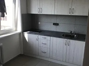 Pronájem bytu 2+kk, Praha - Libeň, Drahobejlova, 33 m2