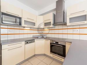 Pronájem bytu 2+kk, Praha - Uhříněves, K Netlukám, 58 m2