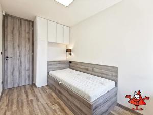 Pronájem rodinného domu, Praha - Kobylisy, Učitelská, 168 m2