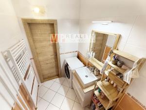 Prodej bytu 3+1, Rosice, Komenského náměstí, 82 m2